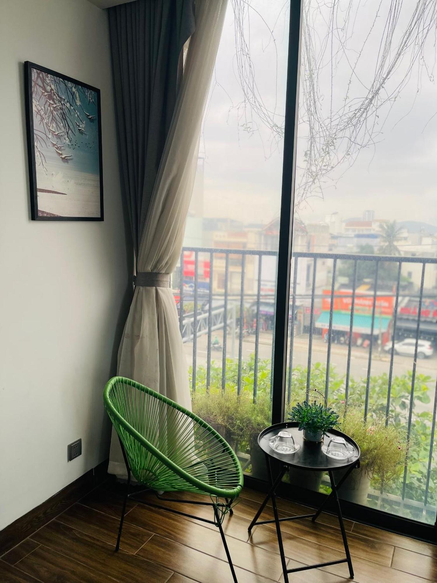 Cali Books Apartment *